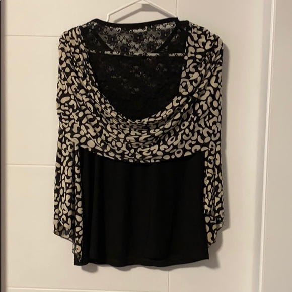 A Fancy shirt - Picture 2 of 5